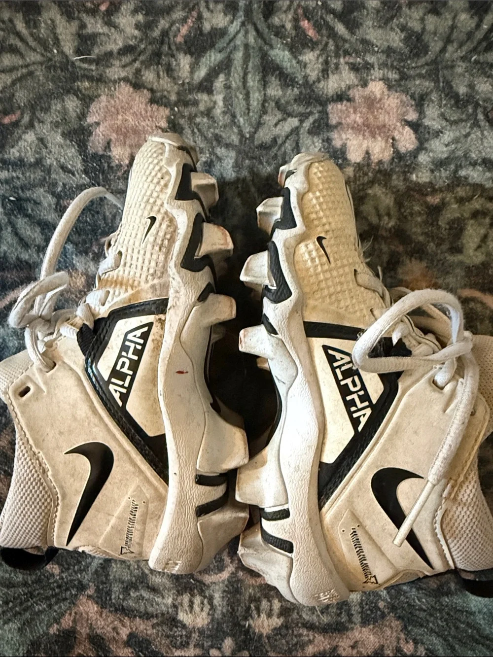 Nike Kids Cream and Black Athletic Sneakers